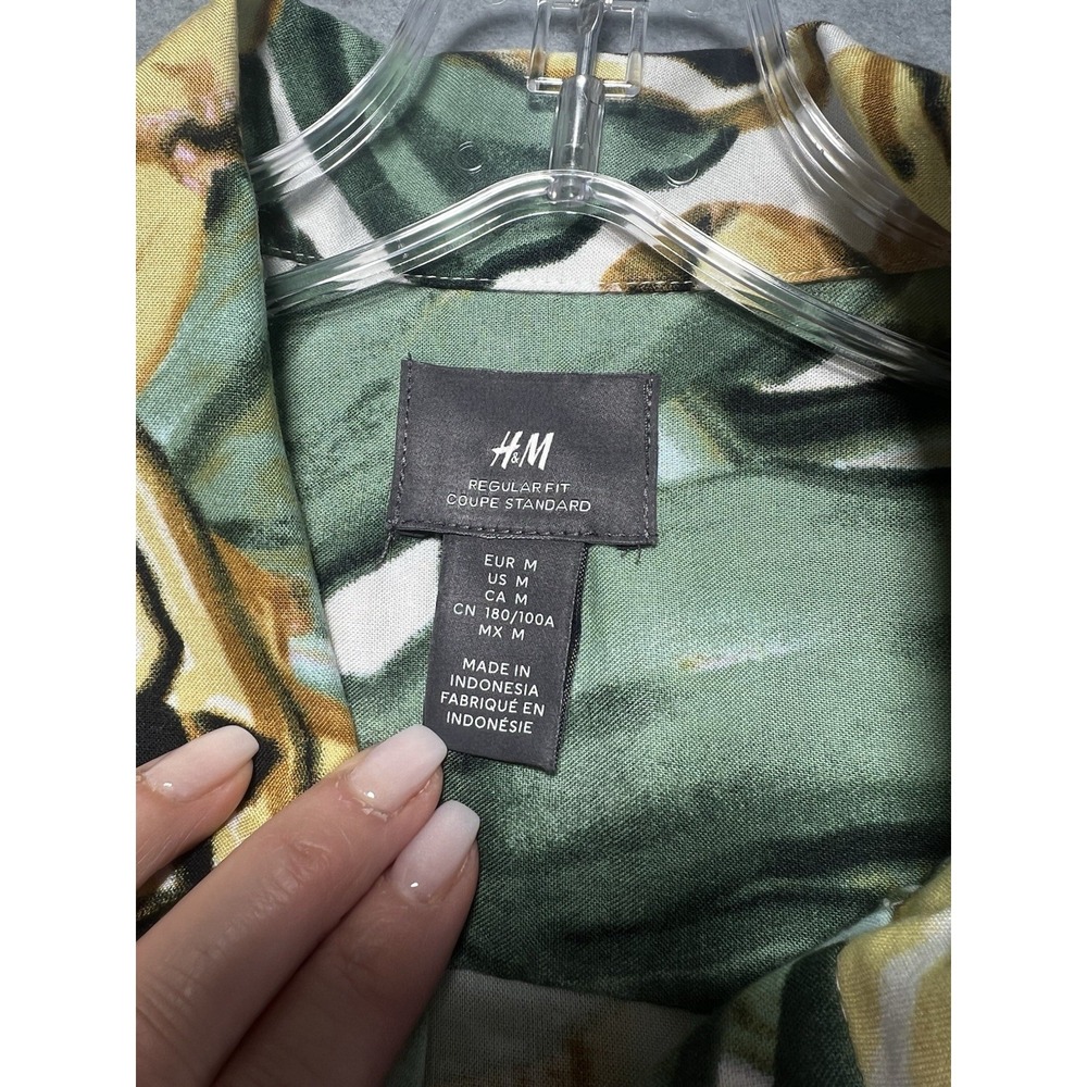 H&M Shirt, Men's Size Medium , Green Yellow Black Brown, Hawaiian Button Up - Picture 6 of 9